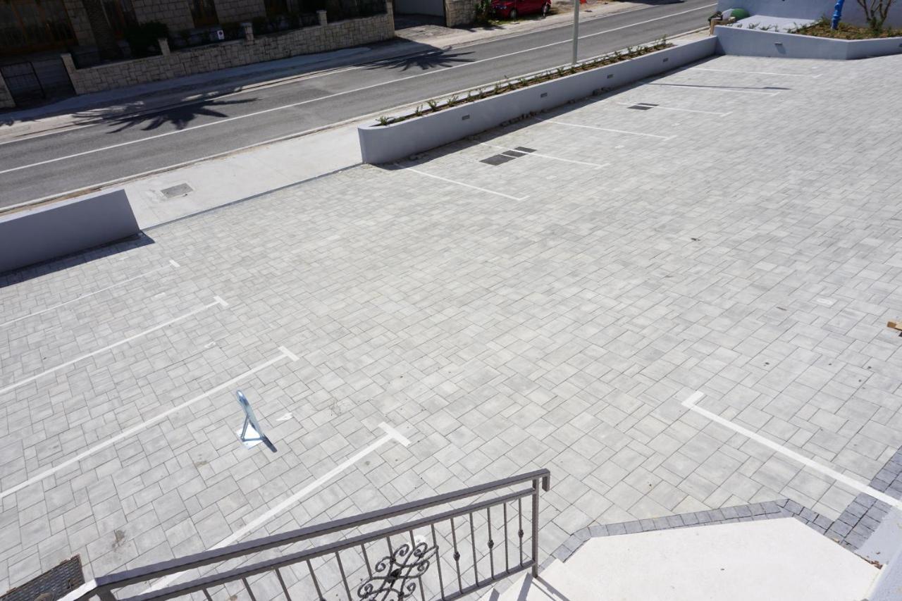 Sol Rooftop Apartments Tucepi Exterior photo